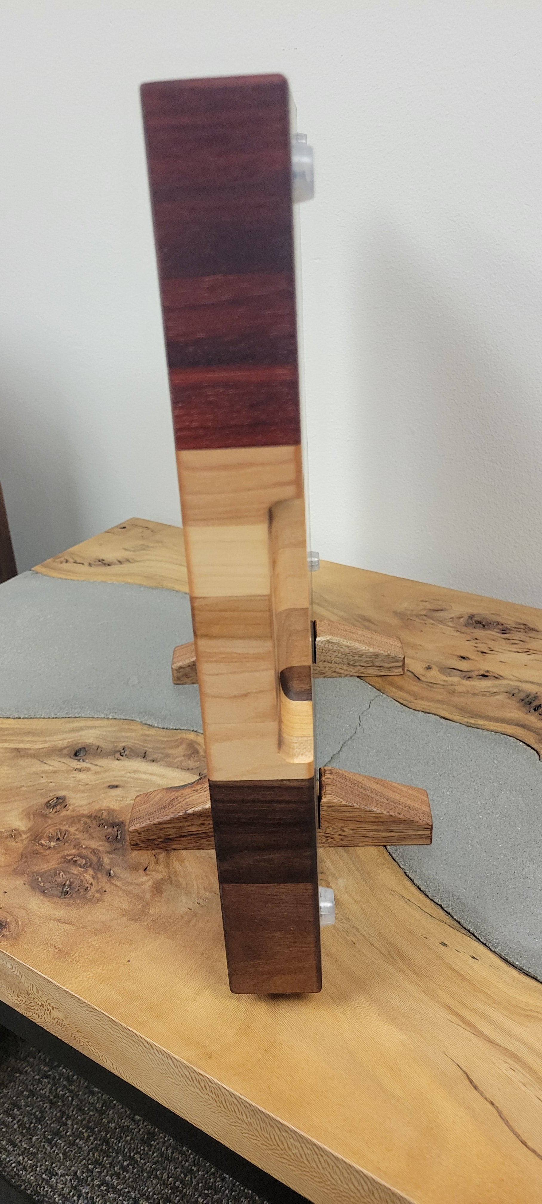 Padauk Ombre End Grain Cutting Board w/ Square Base