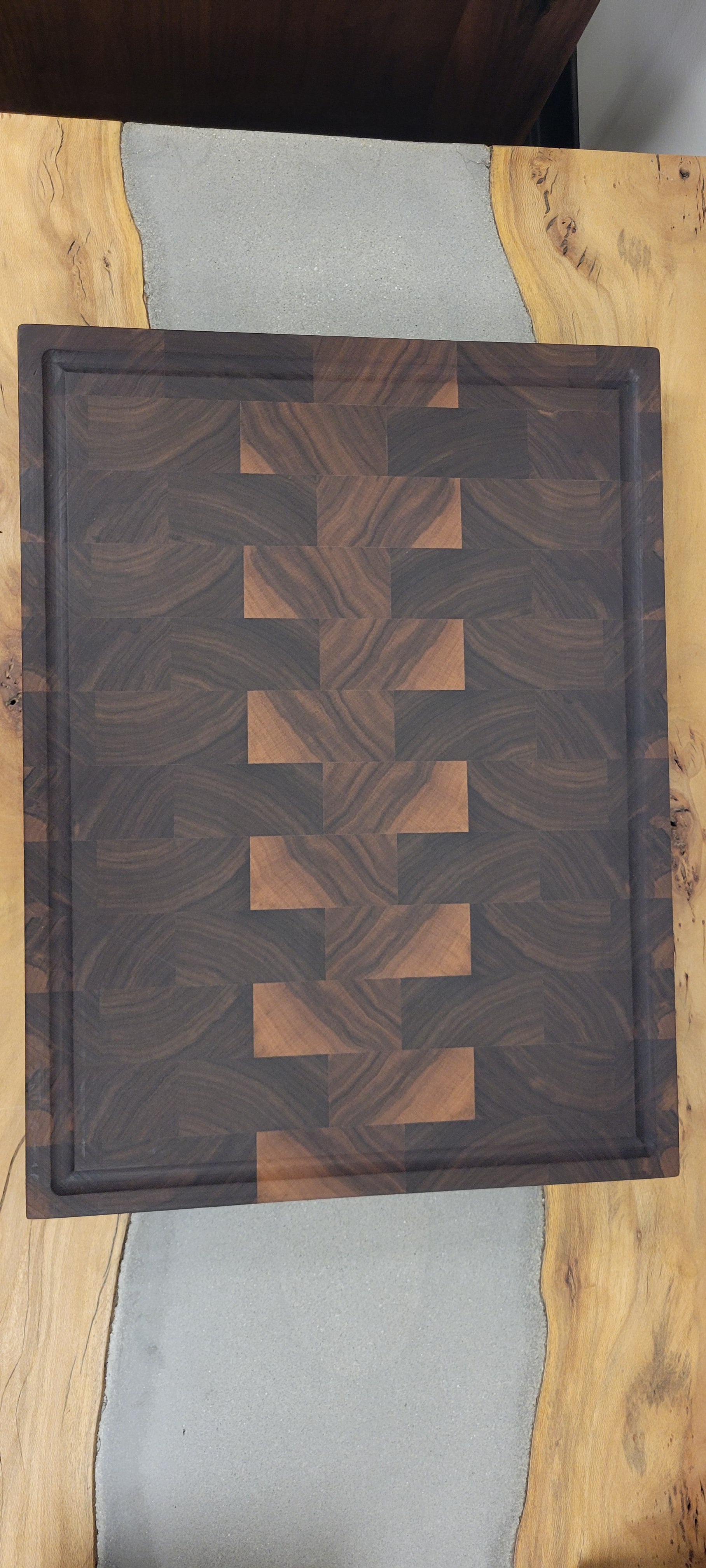 Solid Walnut End Grain Cutting Board w/ Bevel Base